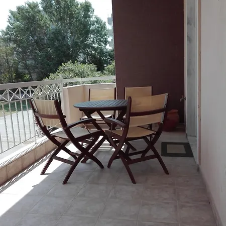 Zoe's Peraía